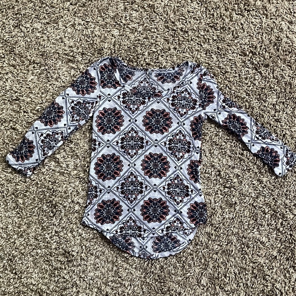 Wallflower small 3/4 sleeve floral top
